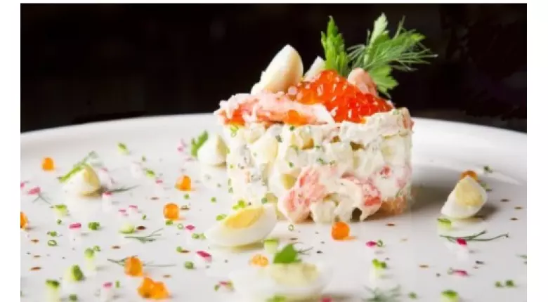  Салат оливье с мясом камчатского краба